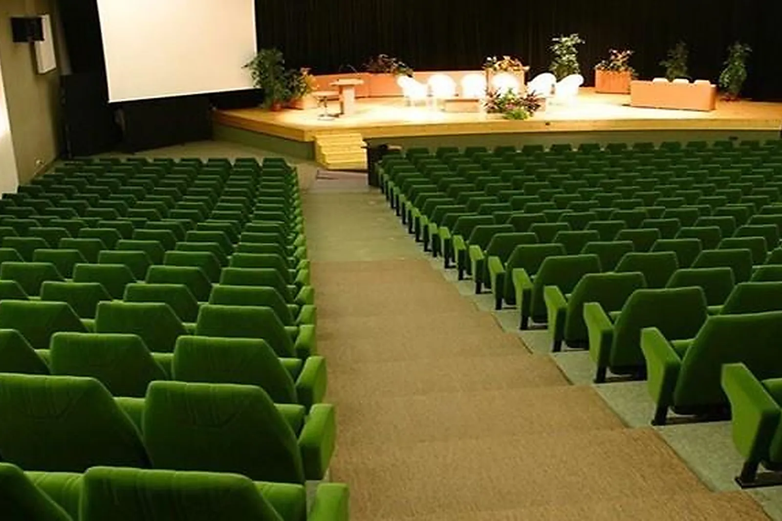 Lieux événementiels, MICROPOLIS