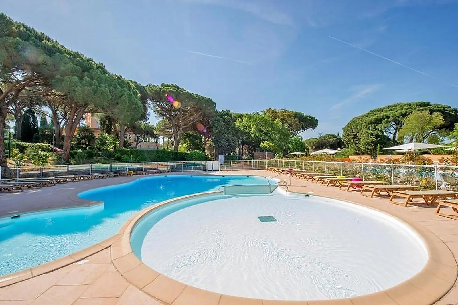 Lieux événementiels, MILÉADE LES ISSAMBRES VAL D’ESQUIÈRES