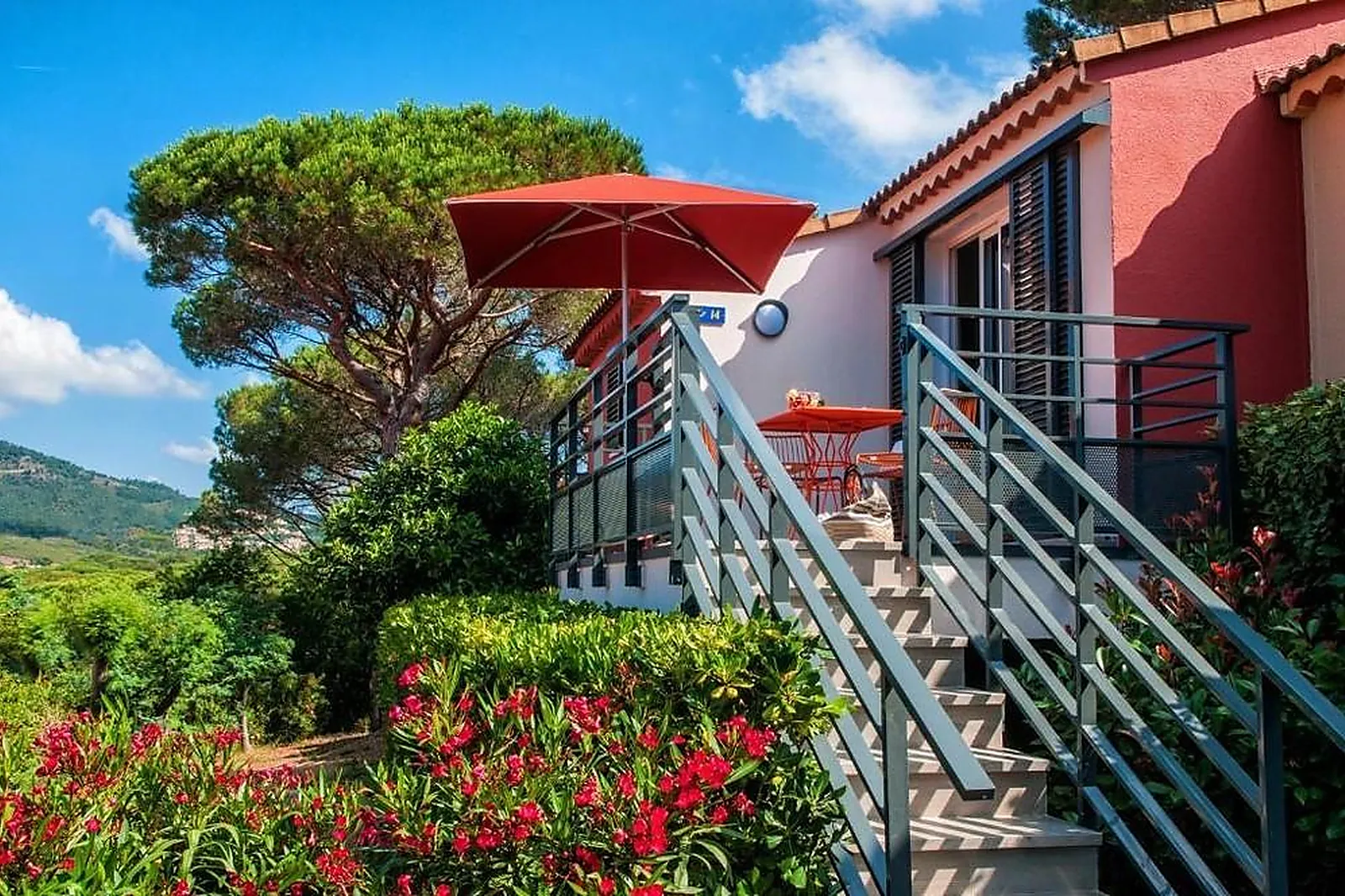 Lieux événementiels, MILÉADE LES ISSAMBRES VAL D’ESQUIÈRES