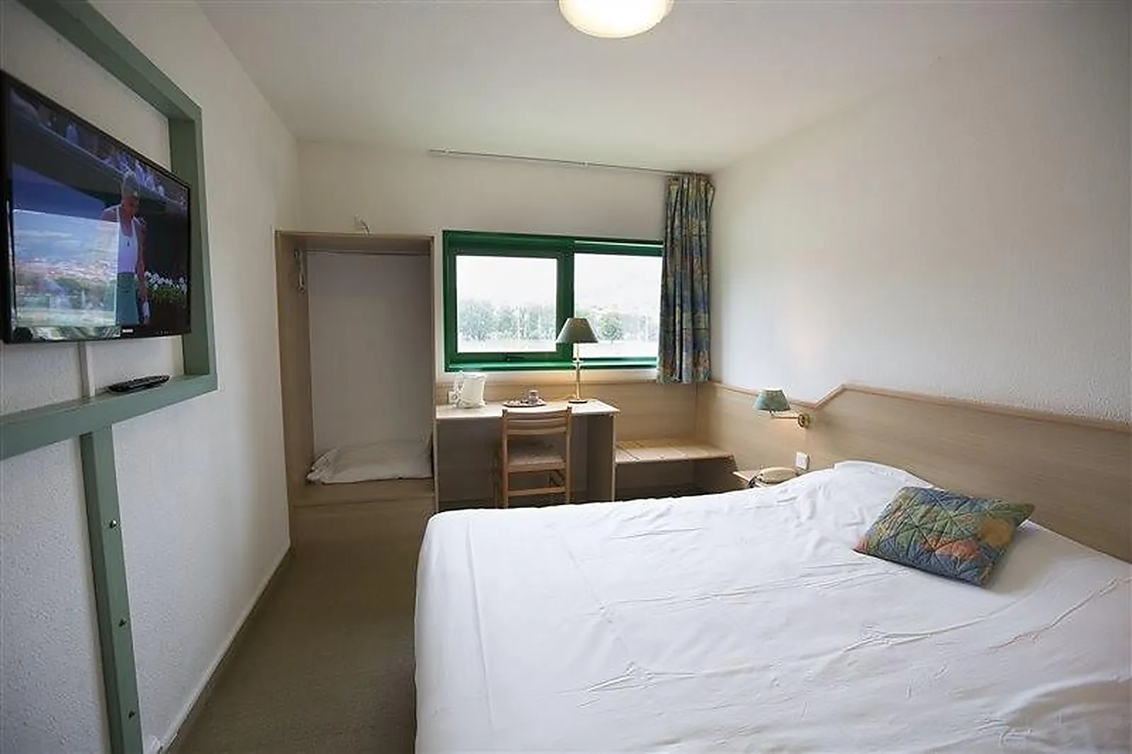 Lieux événementiels, MILLAU HÔTEL CLUB