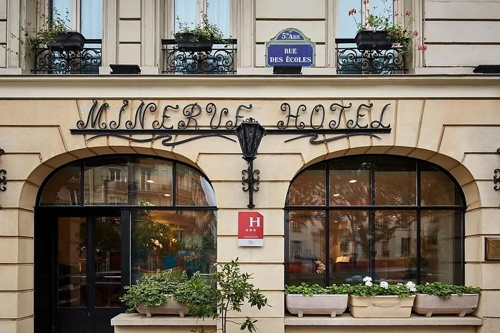 Lieux événementiels, MINERVE HOTEL