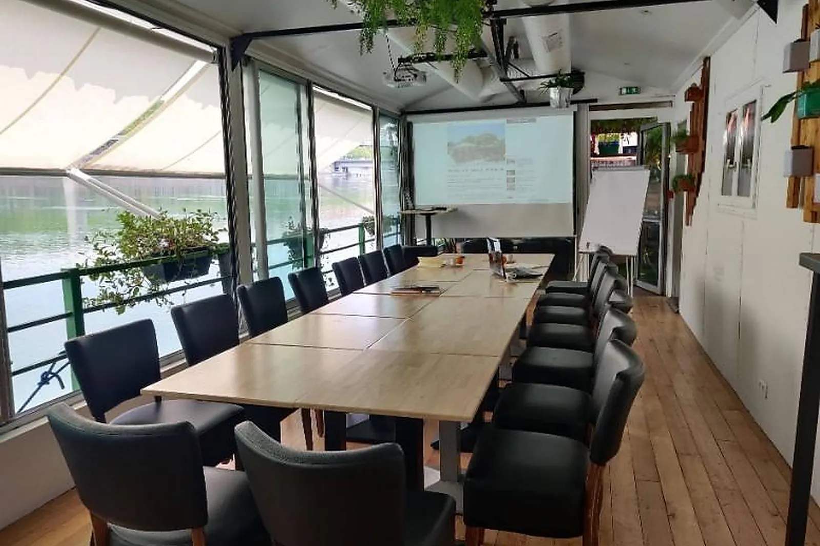 Lieux événementiels, MODULO