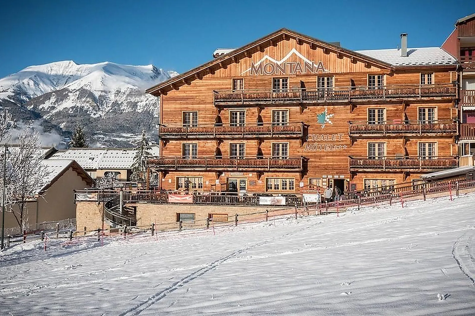 Lieux événementiels, MONTANA CHALET HÔTEL SPA