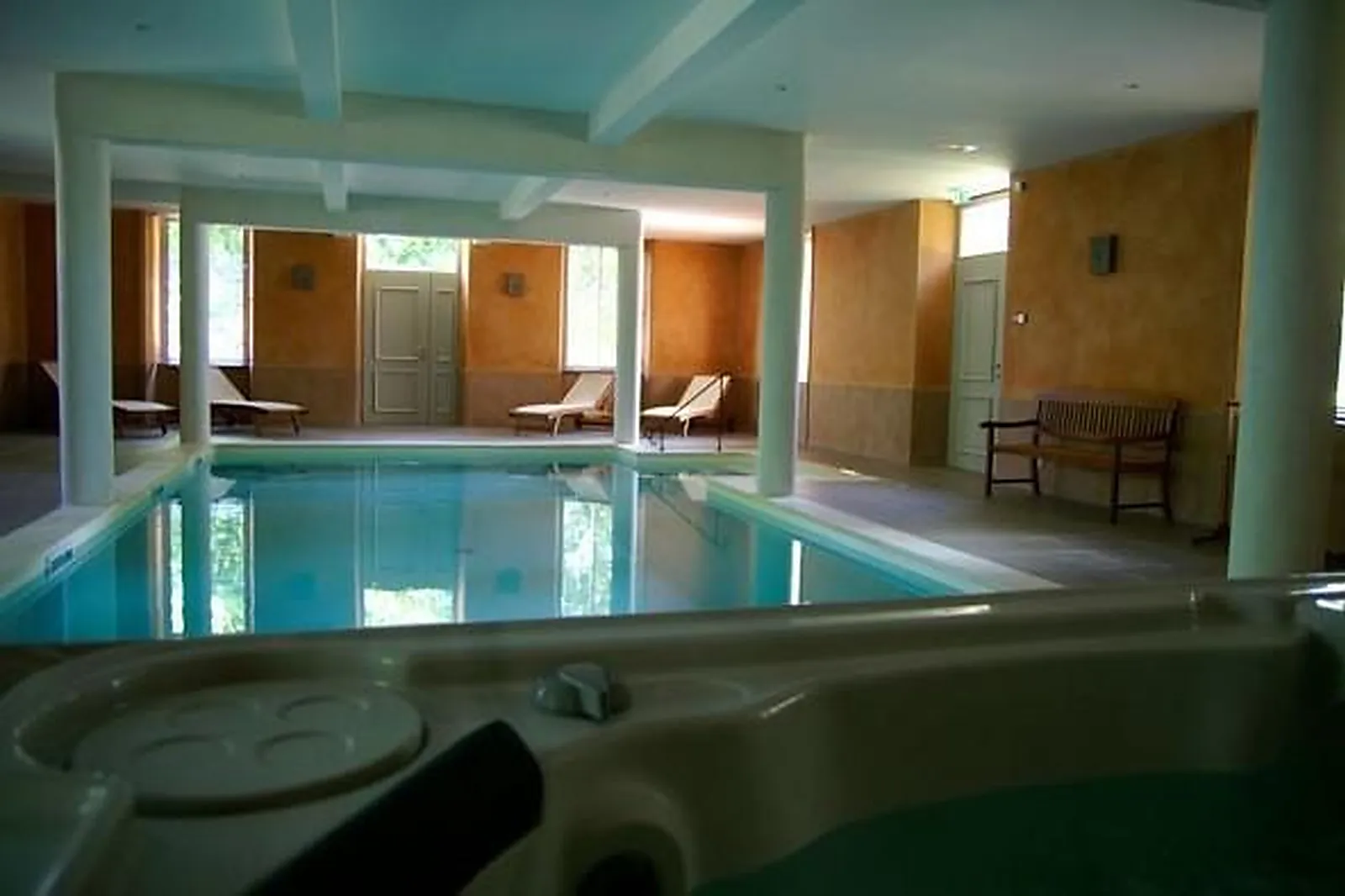 Lieux événementiels, MOULIN DE LARROQUE