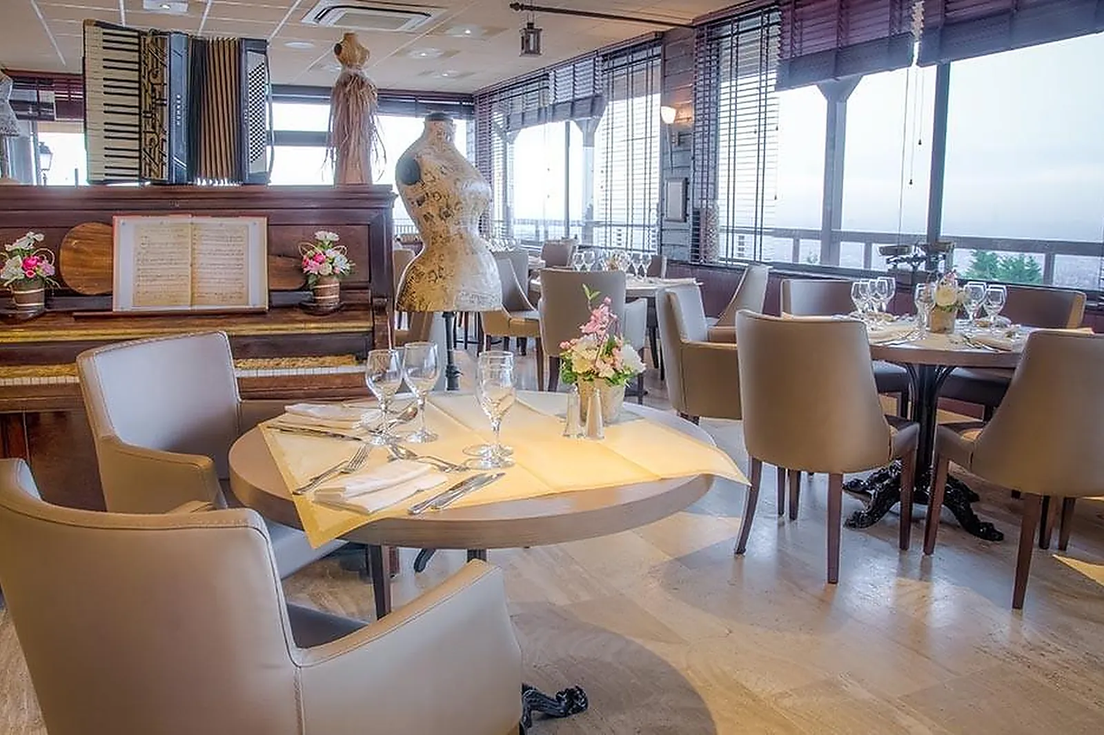 Lieux événementiels, MOULIN DE LA GALETTE