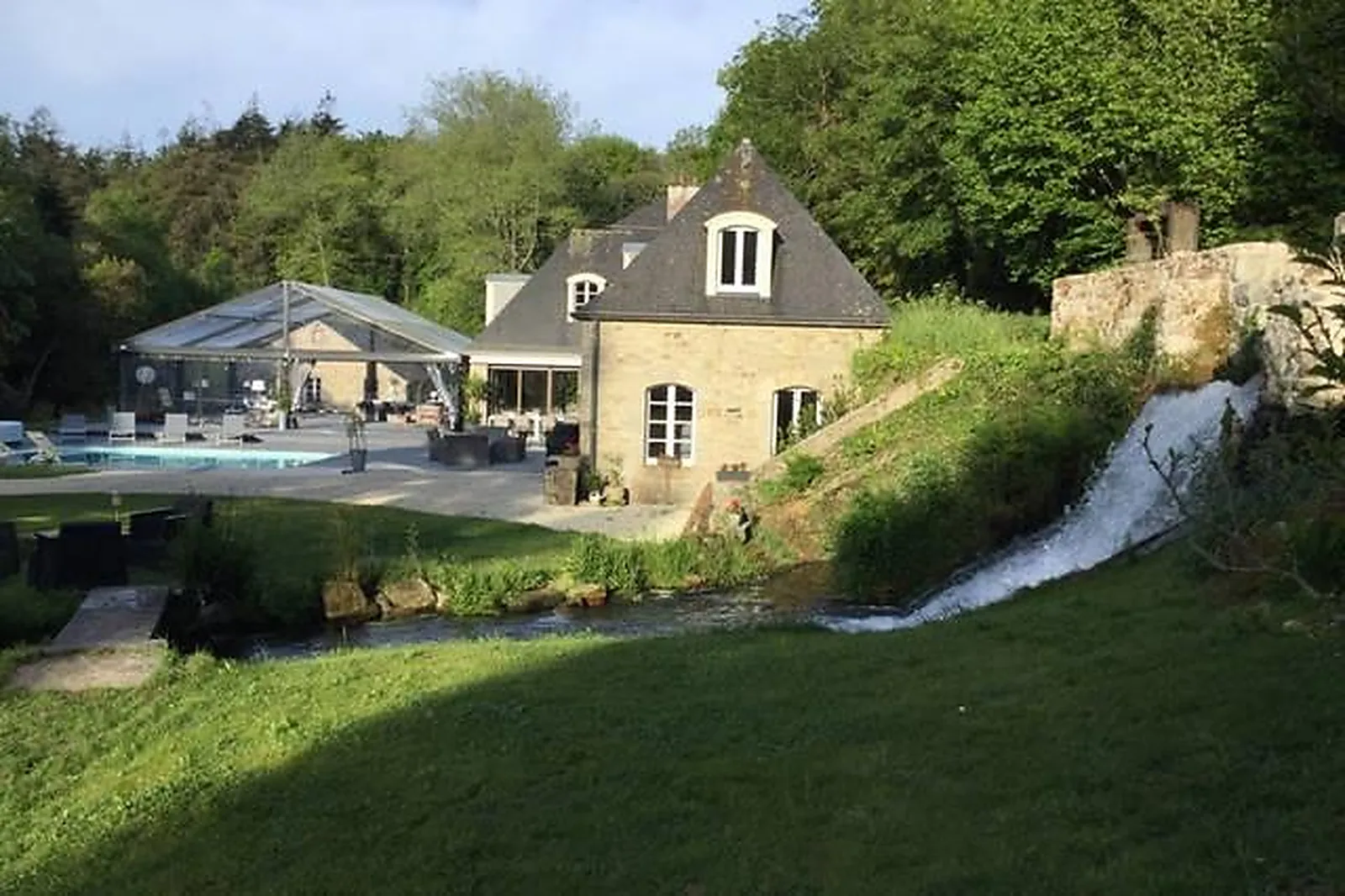 Lieux événementiels, MOULIN DU PONCHOU