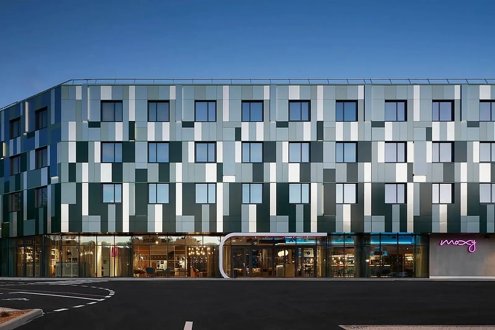 Lieux événementiels, MOXY SOPHIA ANTIPOLIS