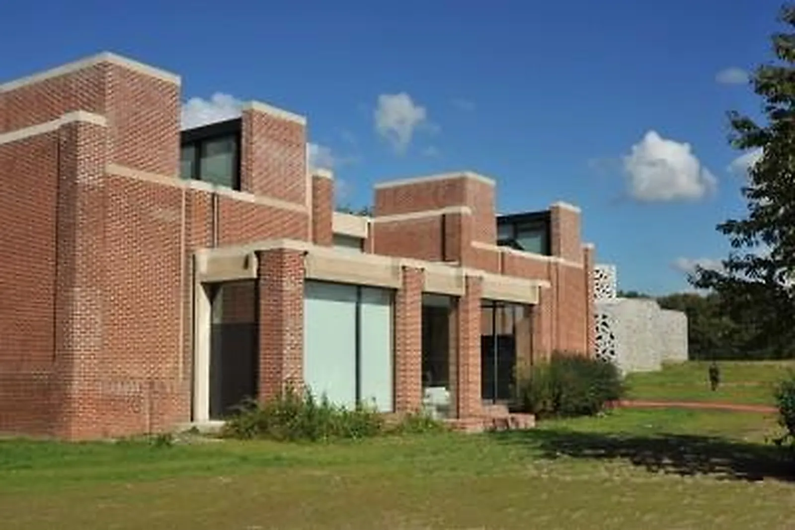 Lieux événementiels, MUSÉE LAM