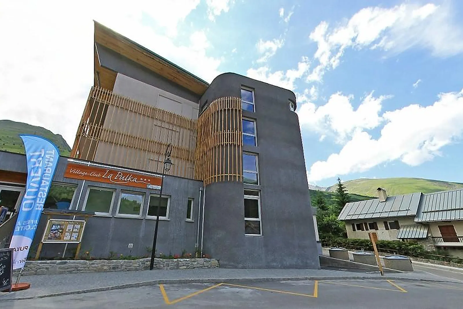 Lieux événementiels, NEACLUB - LA PULKA