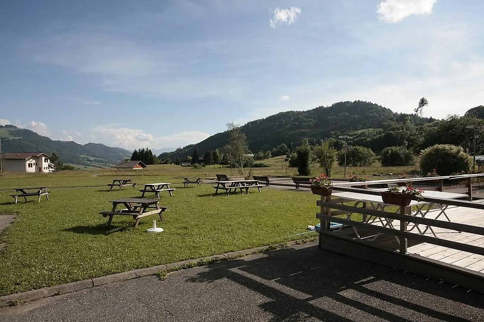 Lieux événementiels, NEACLUB LES CÎMES DU LÉMAN
