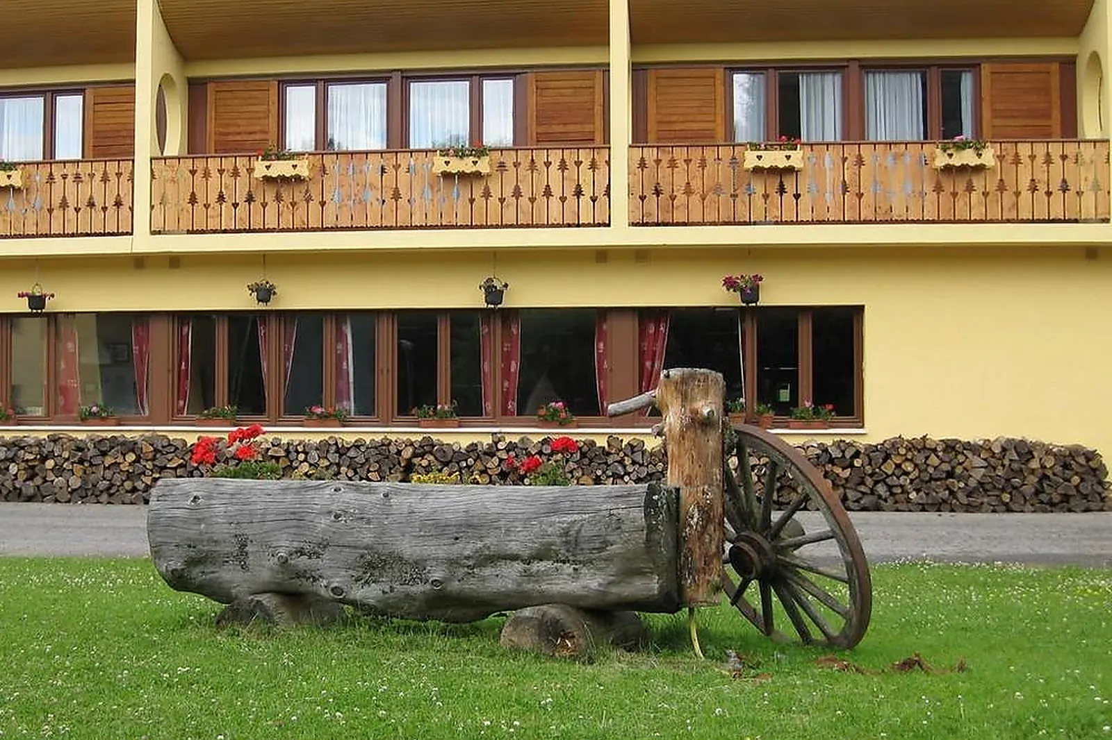 Lieux événementiels, NEACLUB LES CÎMES DU LÉMAN