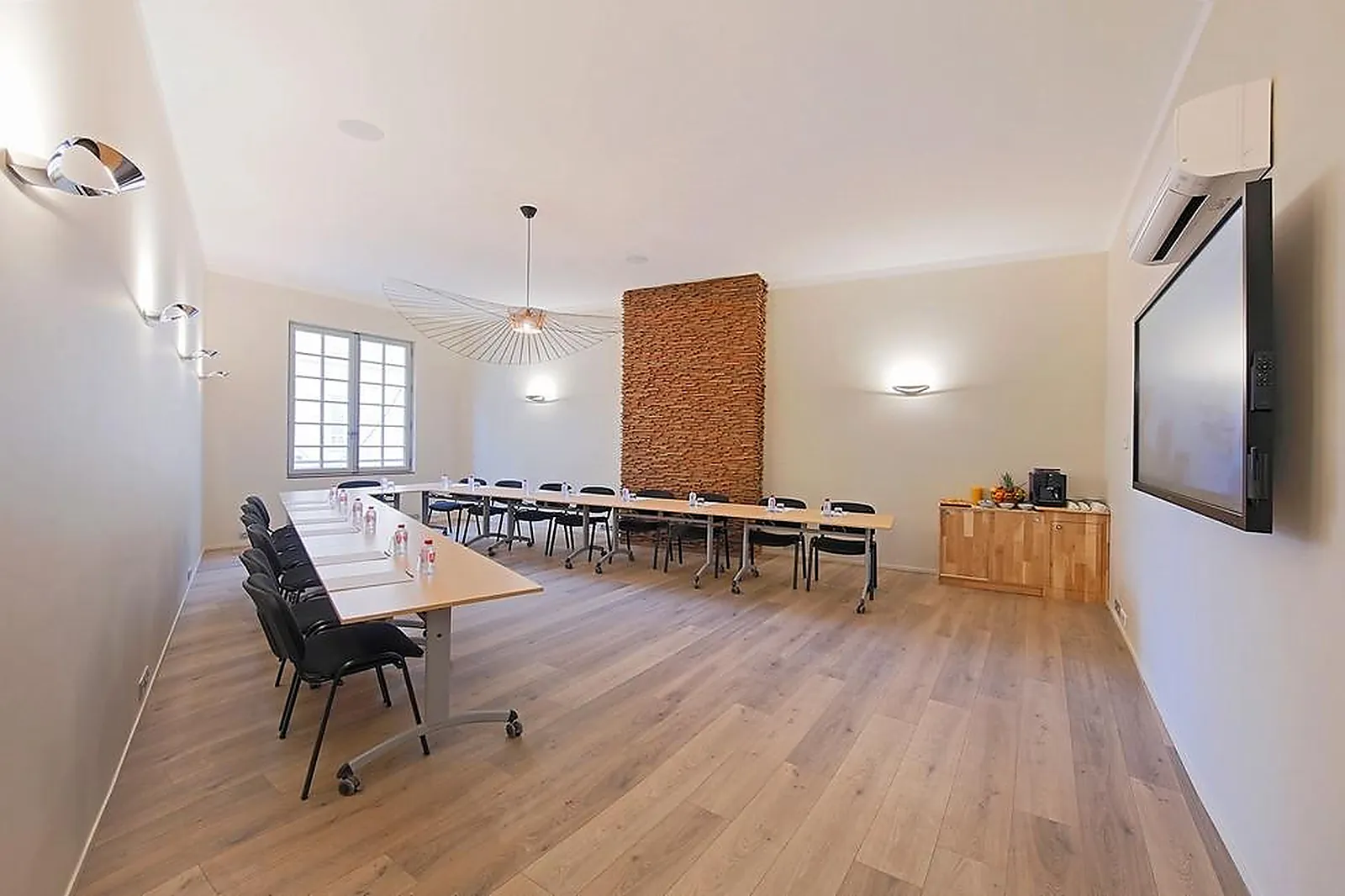 Lieux événementiels, NEGRECOSTE HOTEL ET SPA