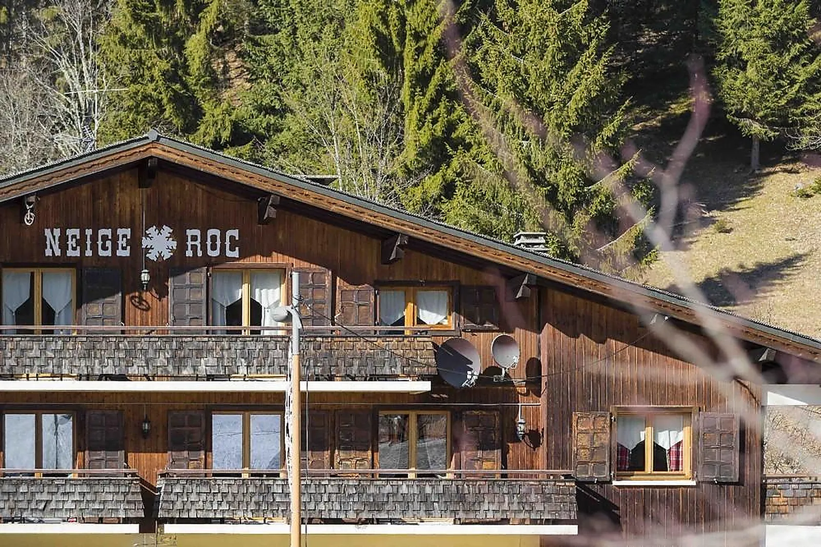 Lieux événementiels, NEIGE ET ROC MORZINE