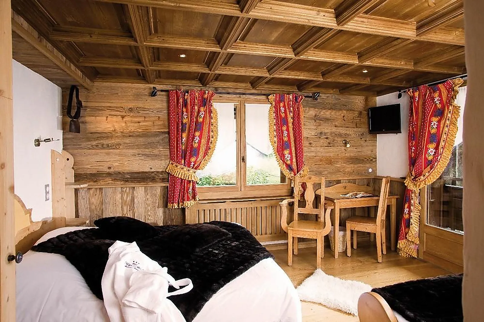 Lieux événementiels, NEIGE ET ROC MORZINE