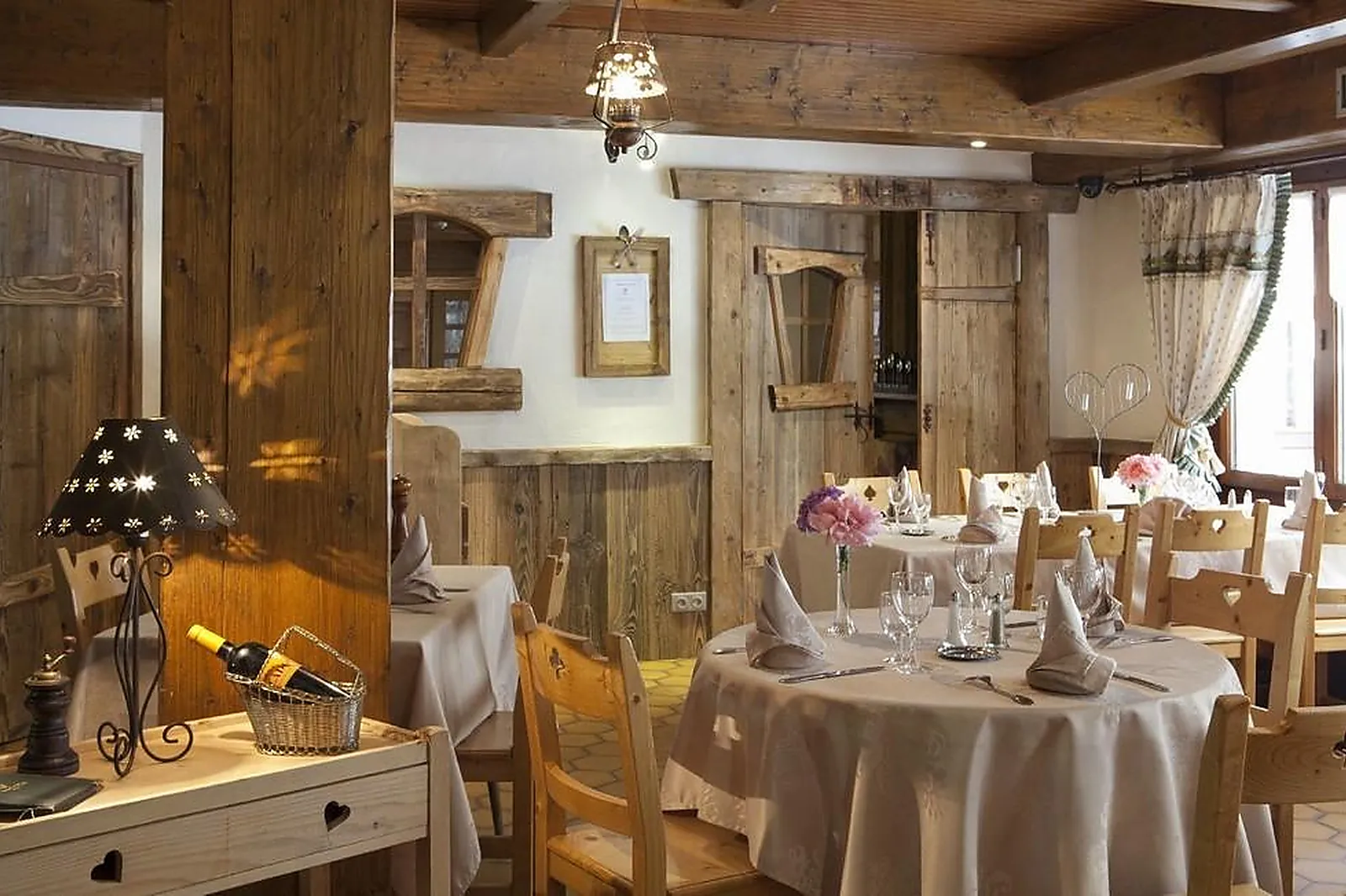 Lieux événementiels, NEIGE ET ROC MORZINE