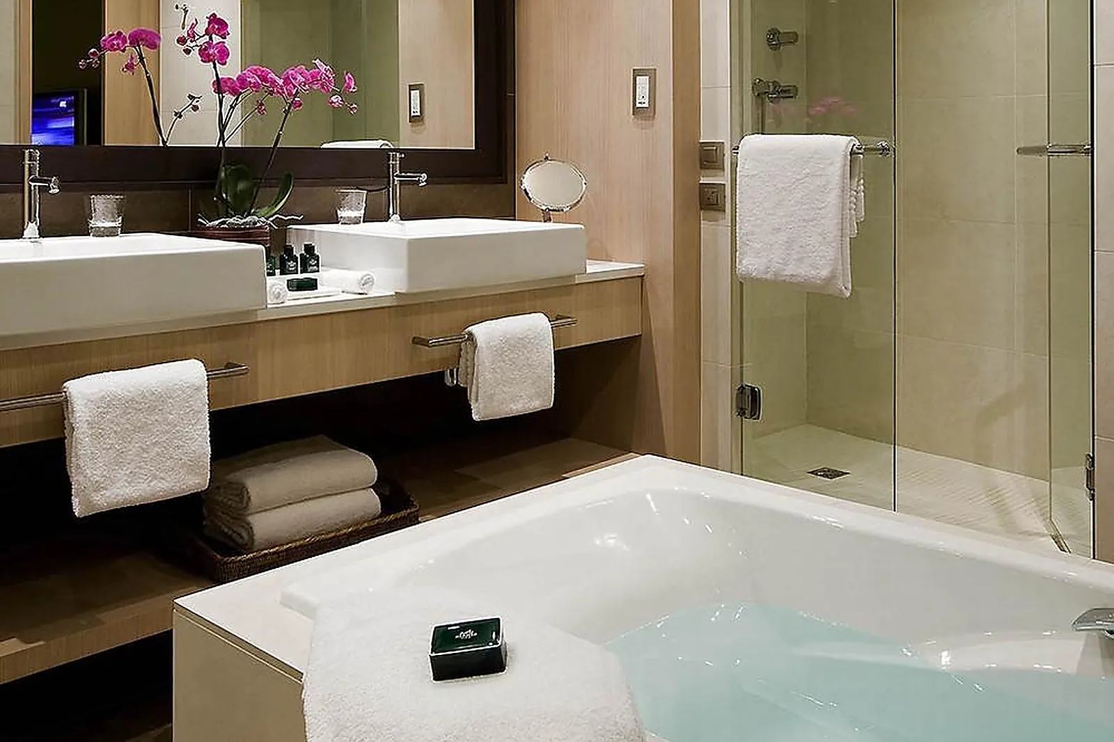 Lieux événementiels, NEST MGALLERY PARIS LA DEFENSE