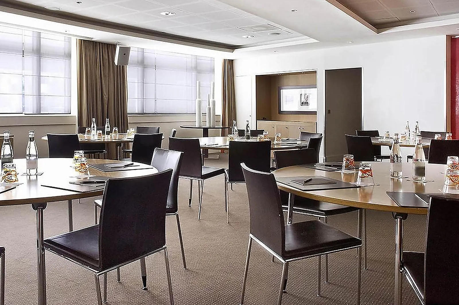 Lieux événementiels, NEST MGALLERY PARIS LA DEFENSE