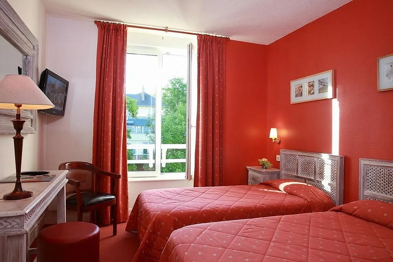 Lieux événementiels, NEW PROVIDENCE HÔTEL