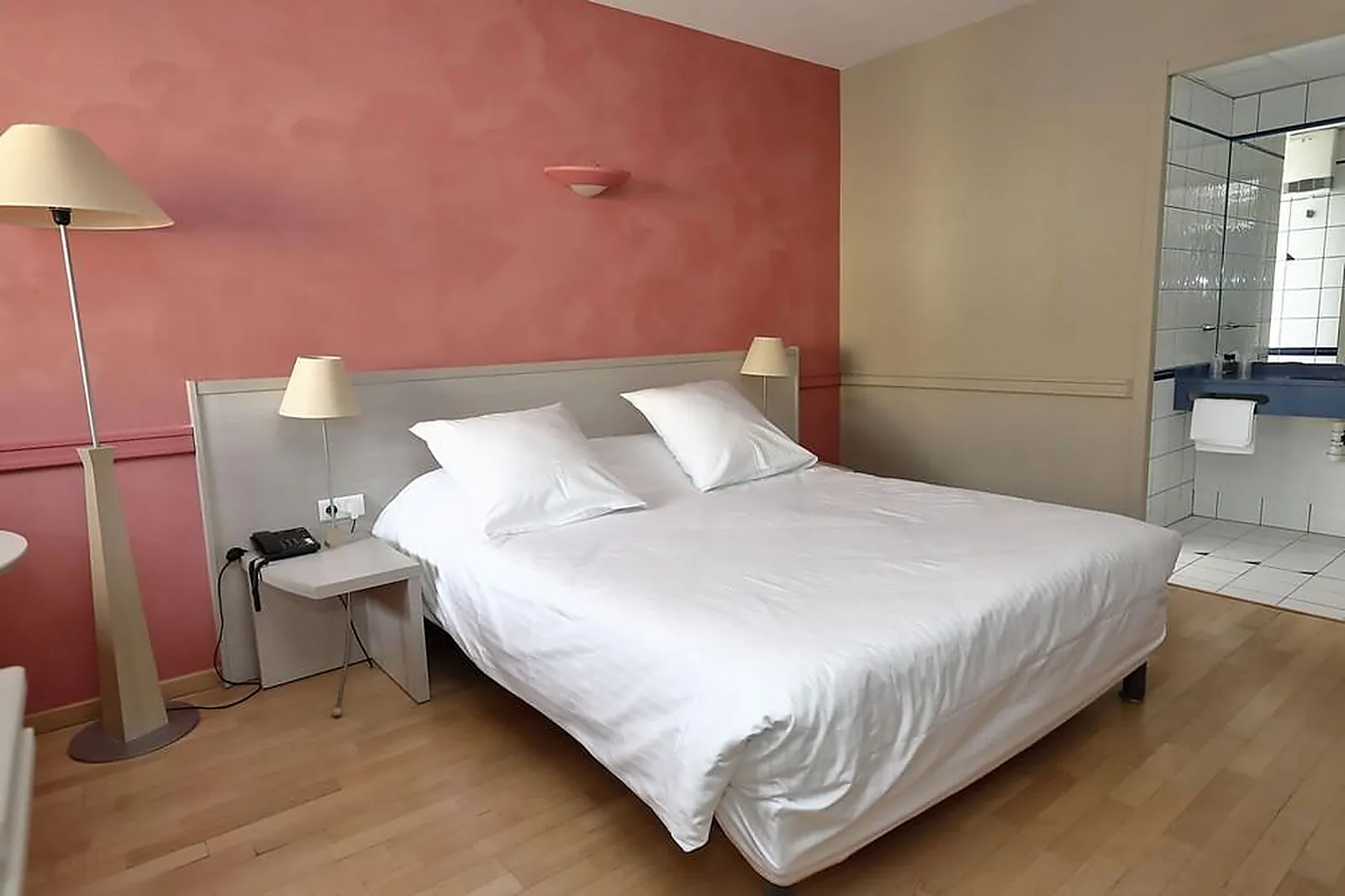 Lieux événementiels, NEWPORT HÔTEL