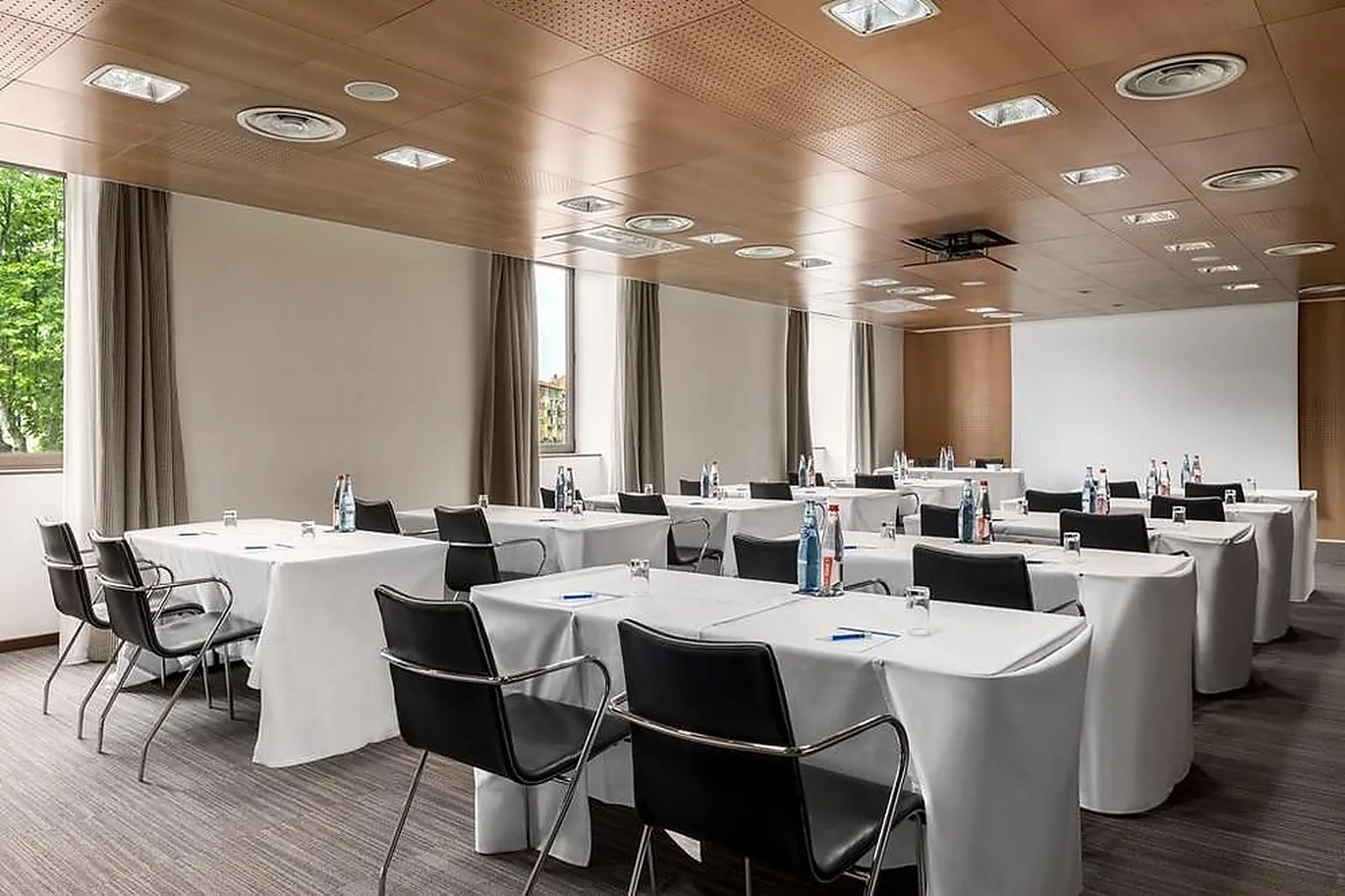 Lieux événementiels, NH NICE