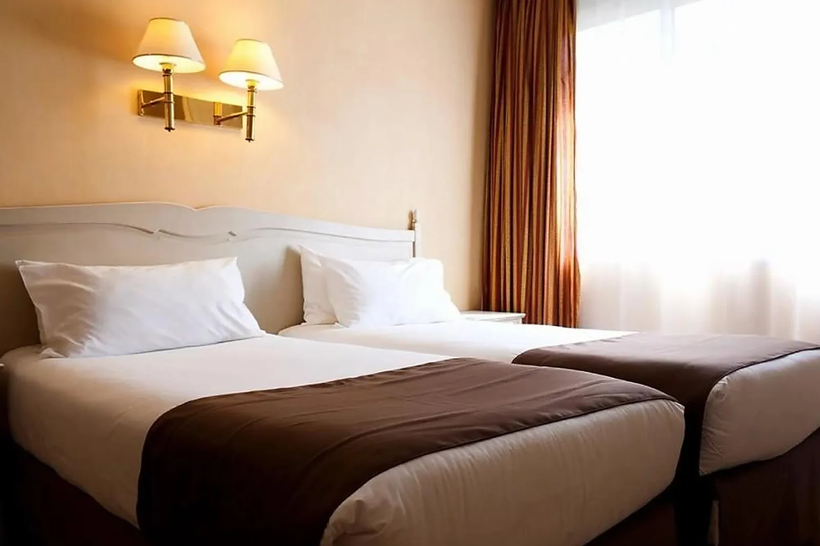 Lieux événementiels, NÎMOTEL