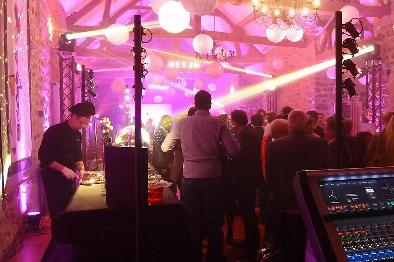 Lieux événementiels, NOMADE LODGE