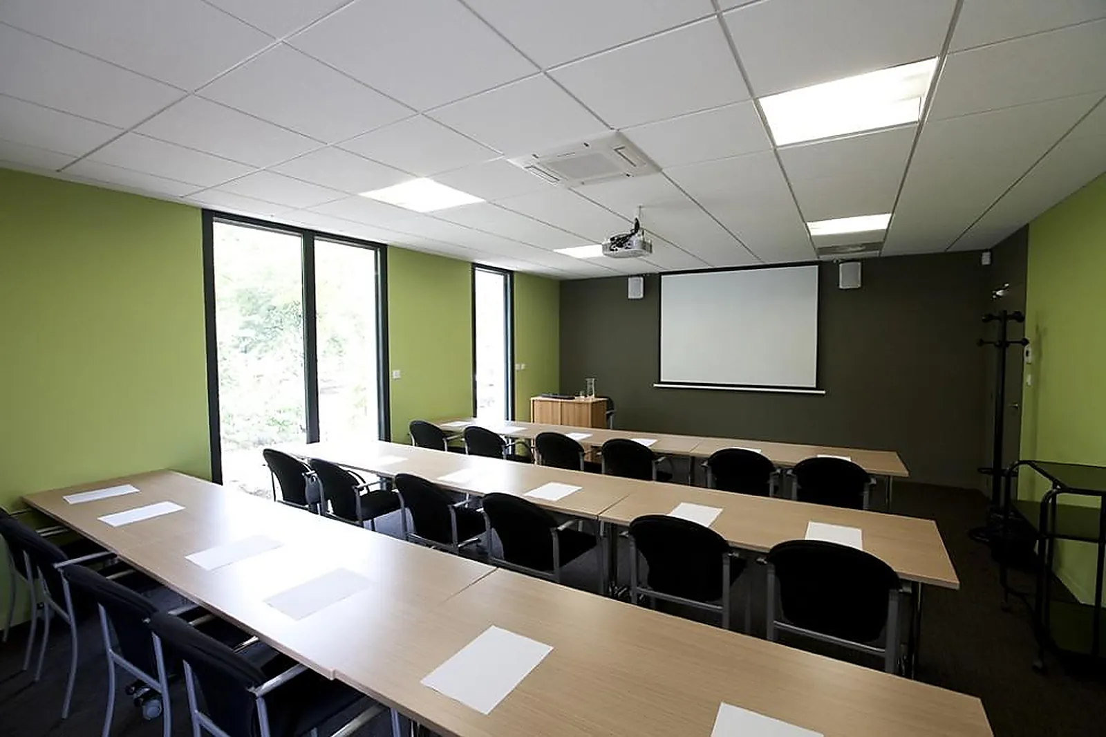 Lieux événementiels, NOOUS