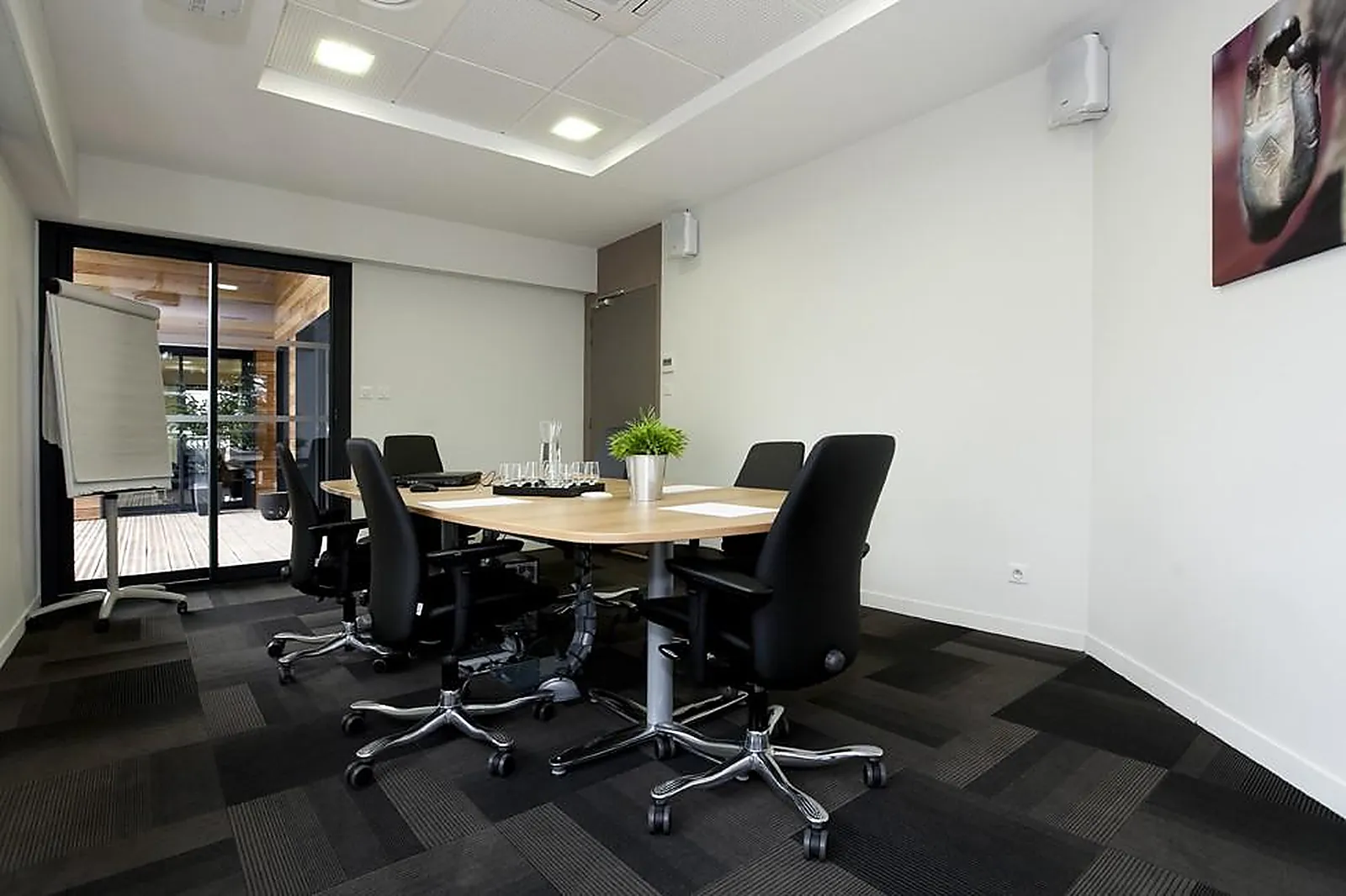 Lieux événementiels, NOOUS