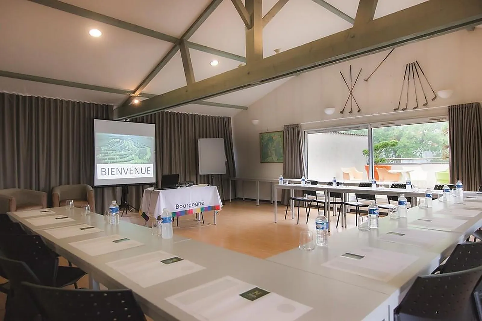 Lieux événementiels, NORGES DIJON BOURGOGNE COUNTRY CLUB