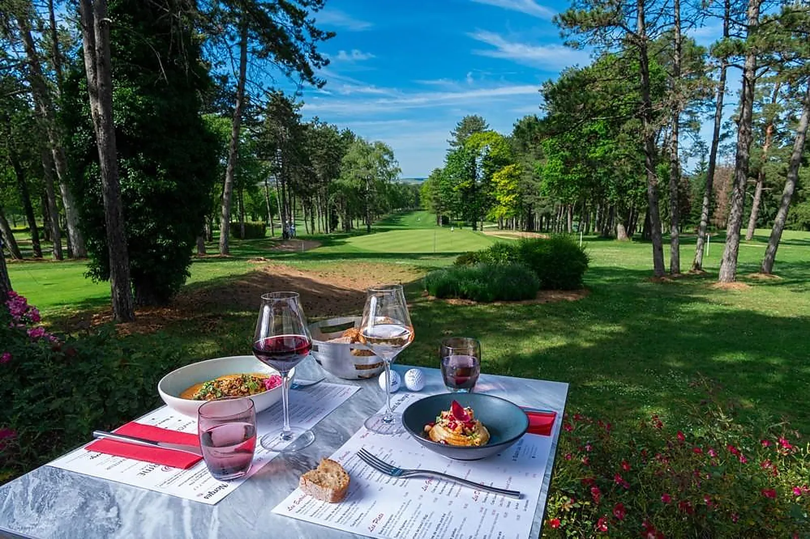 Lieux événementiels, NORGES DIJON BOURGOGNE COUNTRY CLUB