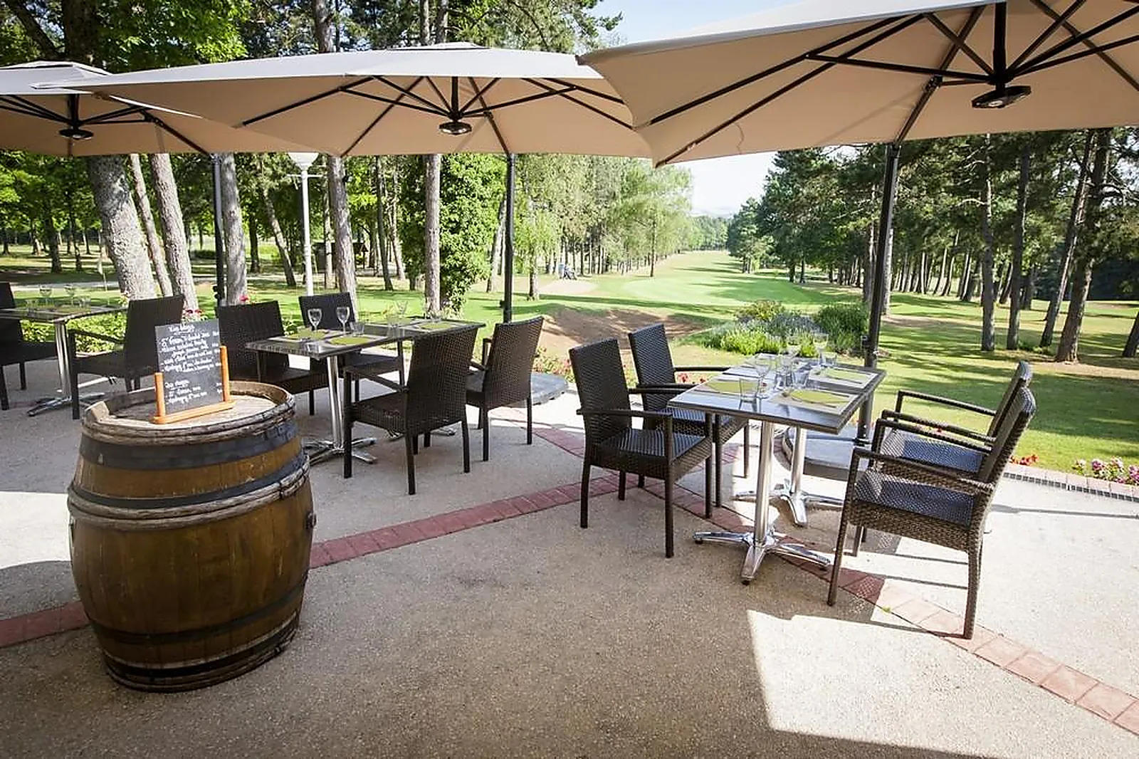 Lieux événementiels, NORGES DIJON BOURGOGNE COUNTRY CLUB