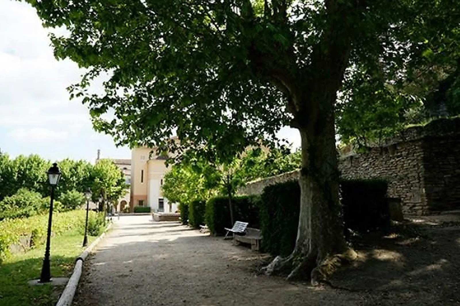 Lieux événementiels, NOTRE DAME DE LUMIÈRES