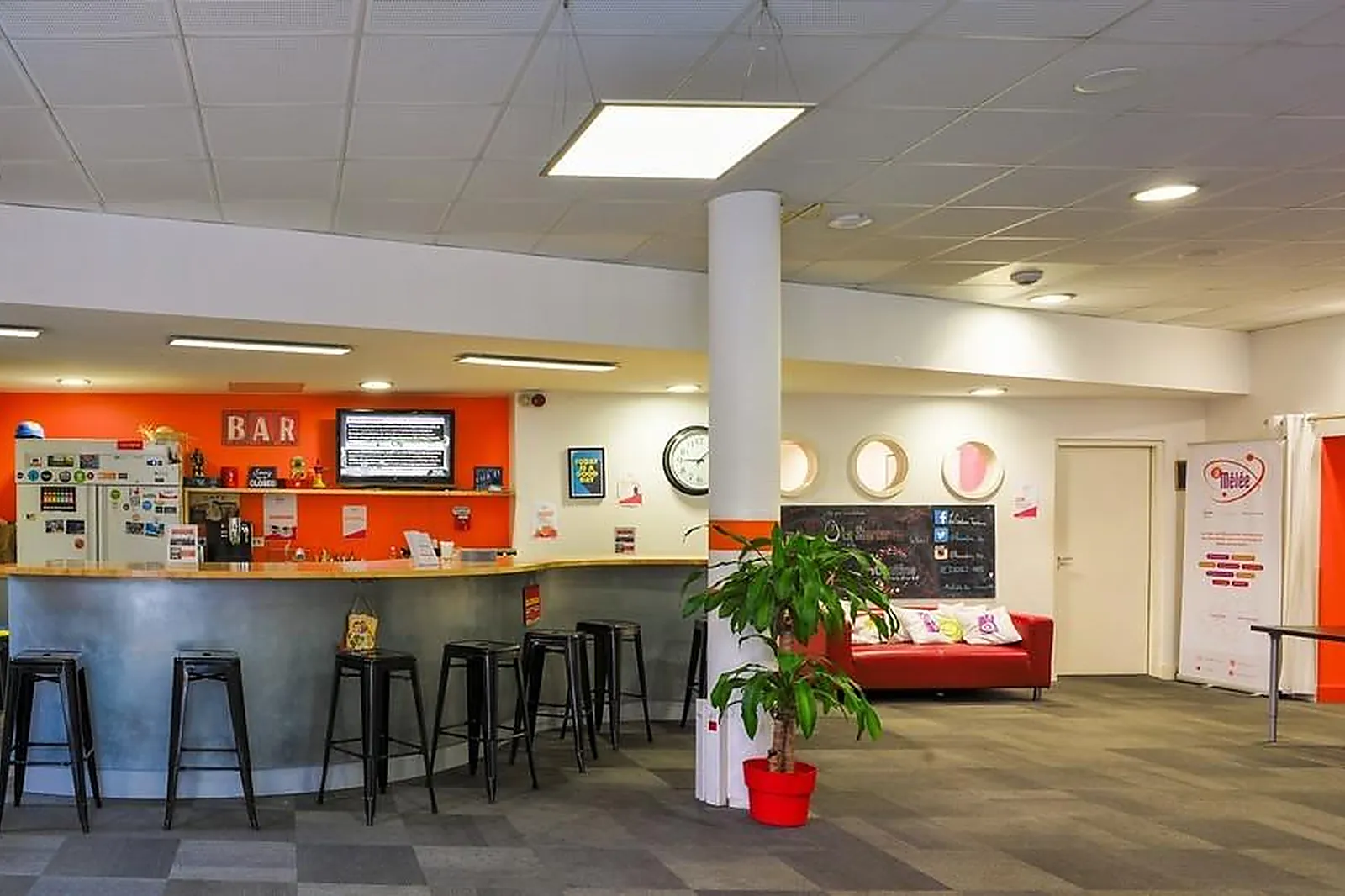 Lieux événementiels, NOVA MÊLÉE