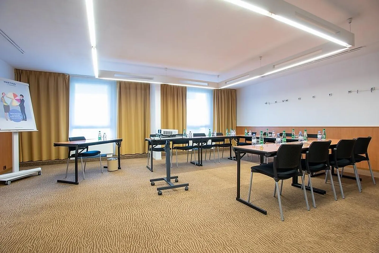 Lieux événementiels, NOVOTEL AIX-EN-PROVENCE PONT-DE-L'ARC FENOUILLÈRES