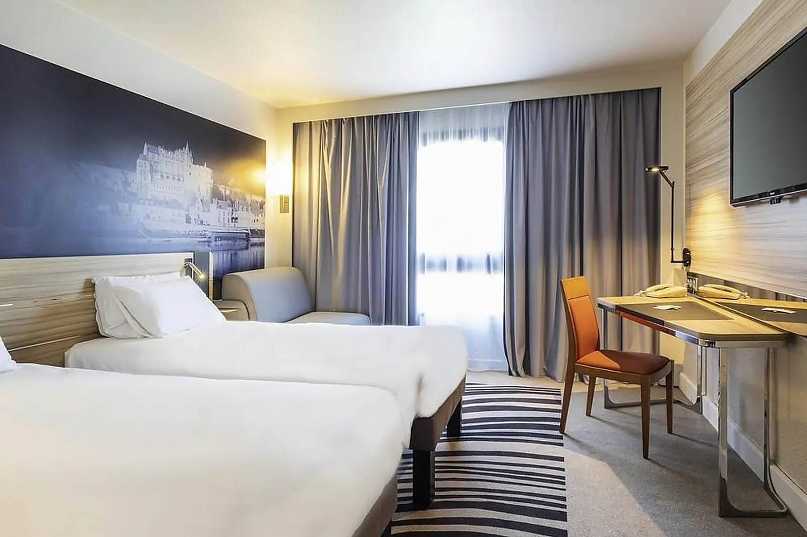 Lieux événementiels, NOVOTEL AMBOISE