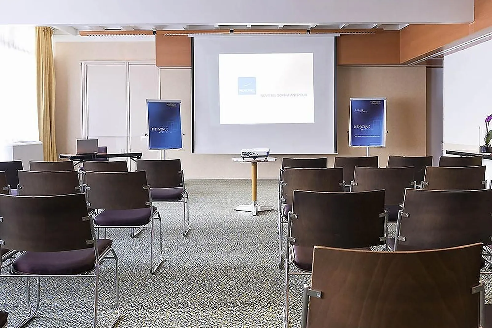 Lieux événementiels, NOVOTEL ANTIBES SOPHIA ANTIPOLIS