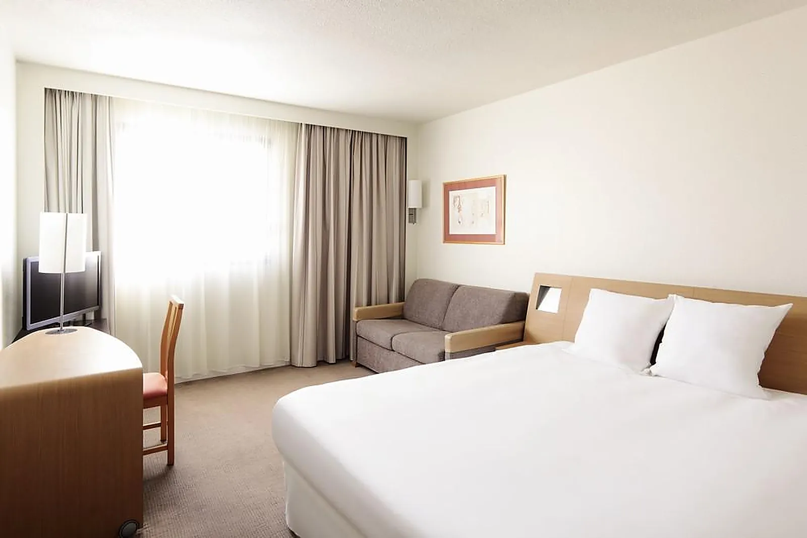 Lieux événementiels, NOVOTEL ATRIA NÎMES CENTRE