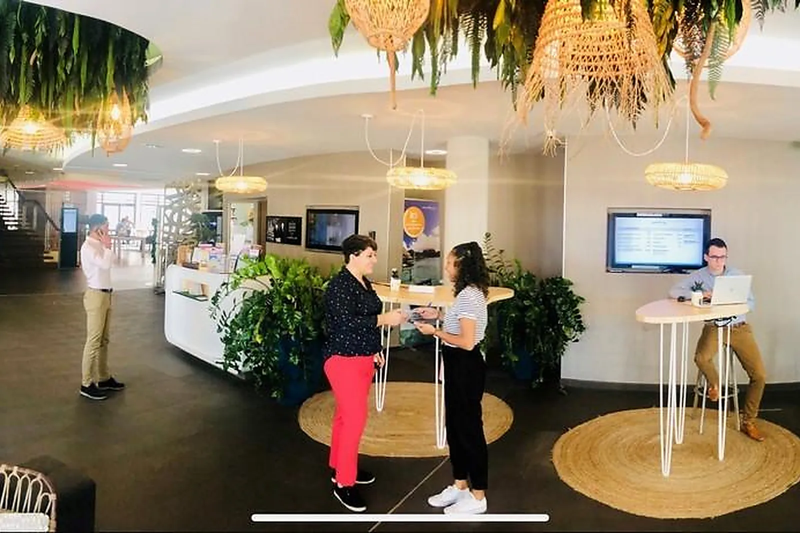 Lieux événementiels, NOVOTEL AVIGNON CENTRE