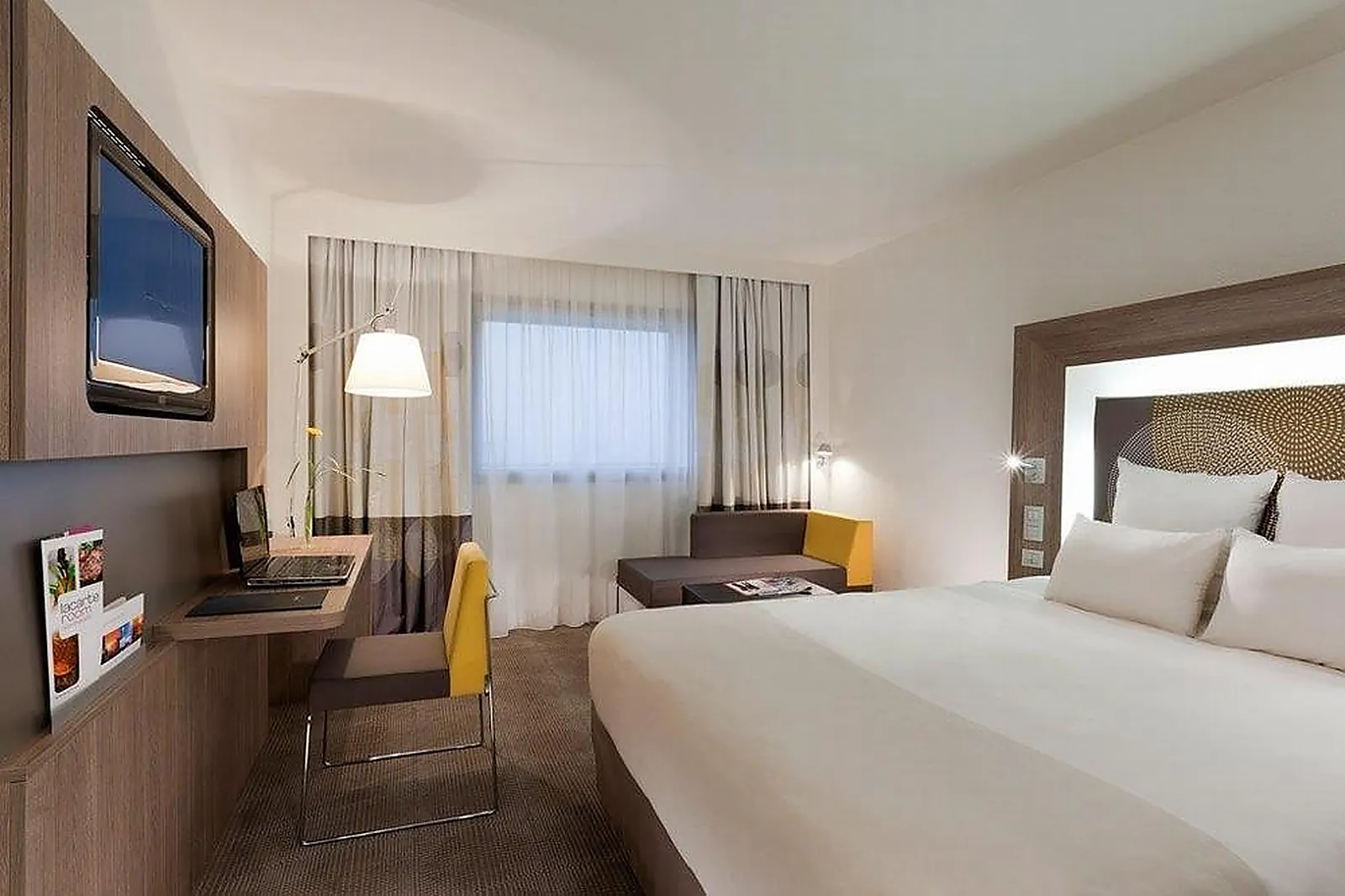 Lieux événementiels, NOVOTEL AVIGNON CENTRE