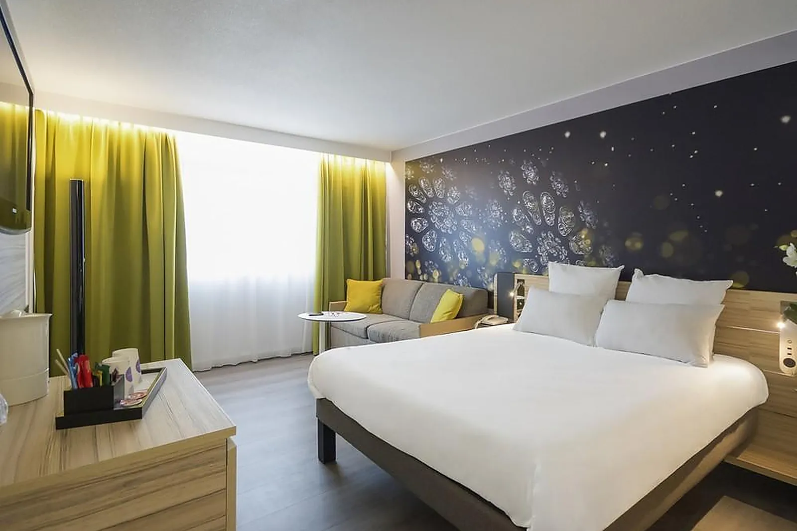 Lieux événementiels, NOVOTEL CHARTRES