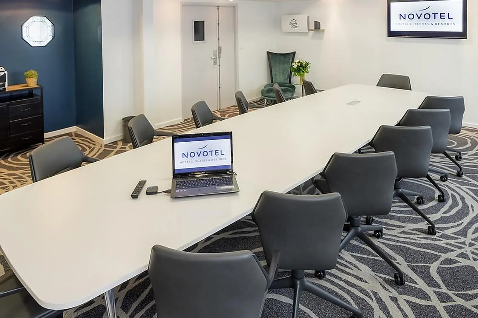 Lieux événementiels, NOVOTEL CHARTRES