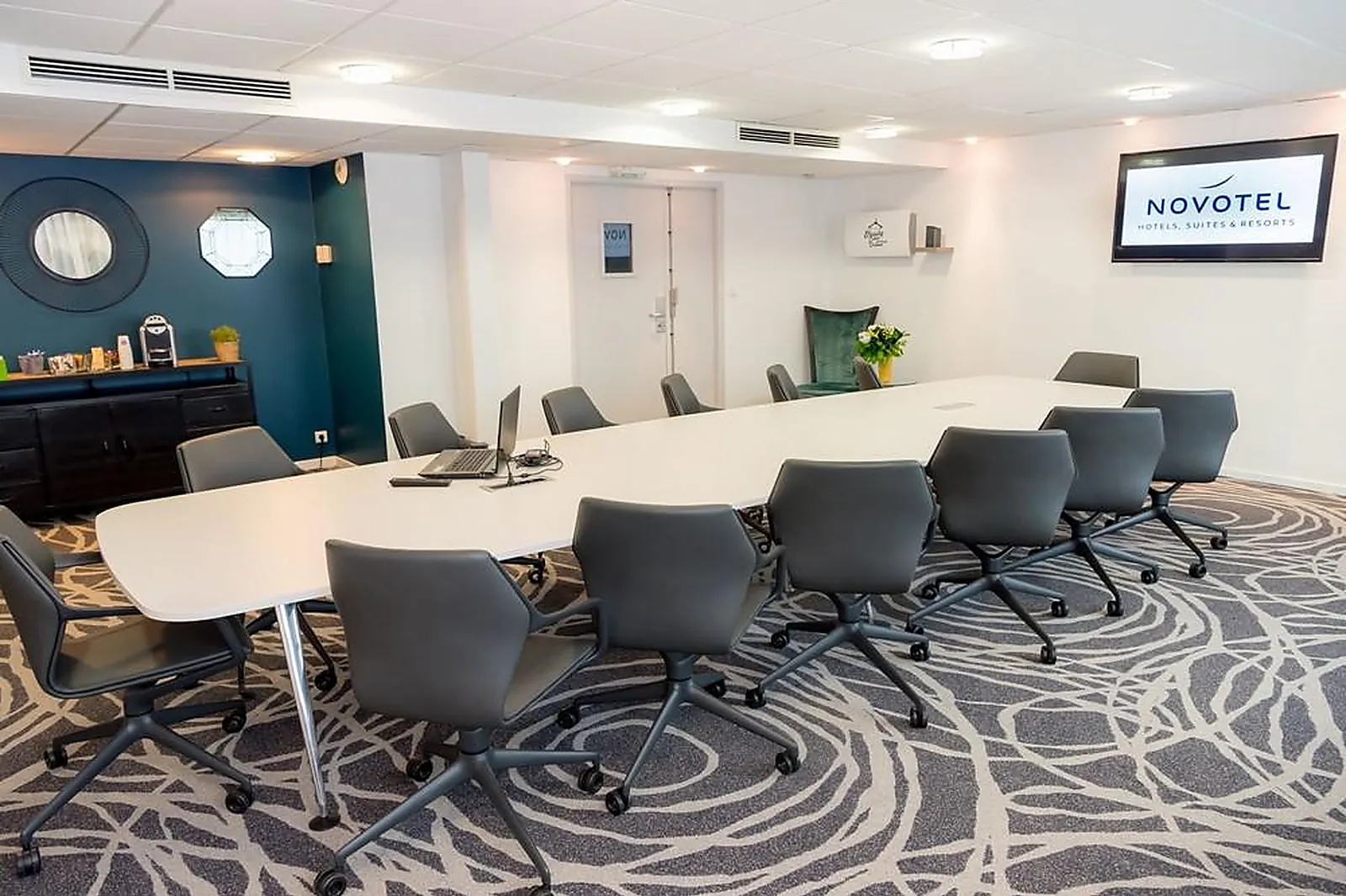 Lieux événementiels, NOVOTEL CHARTRES