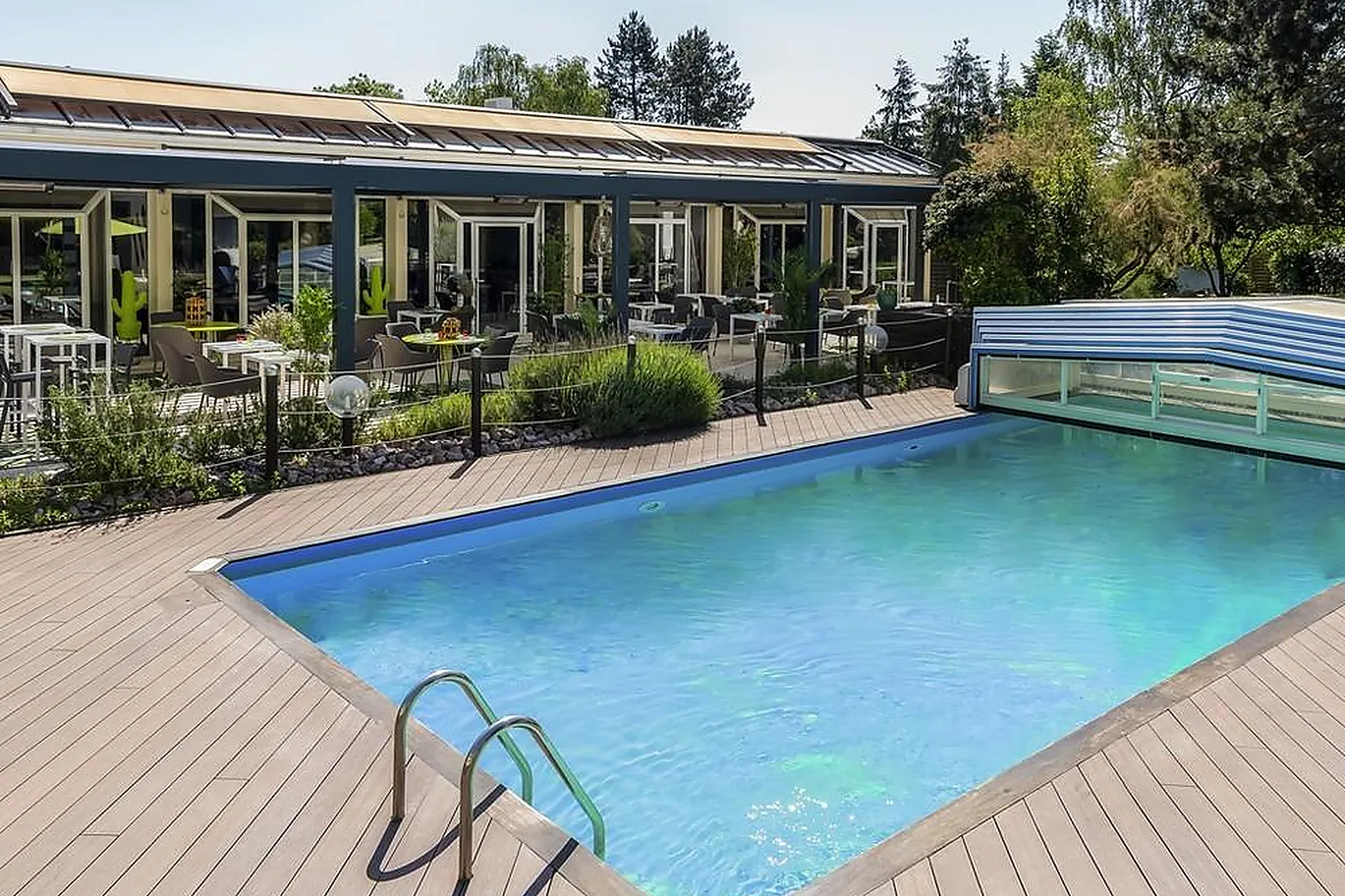 Lieux événementiels, NOVOTEL CHARTRES