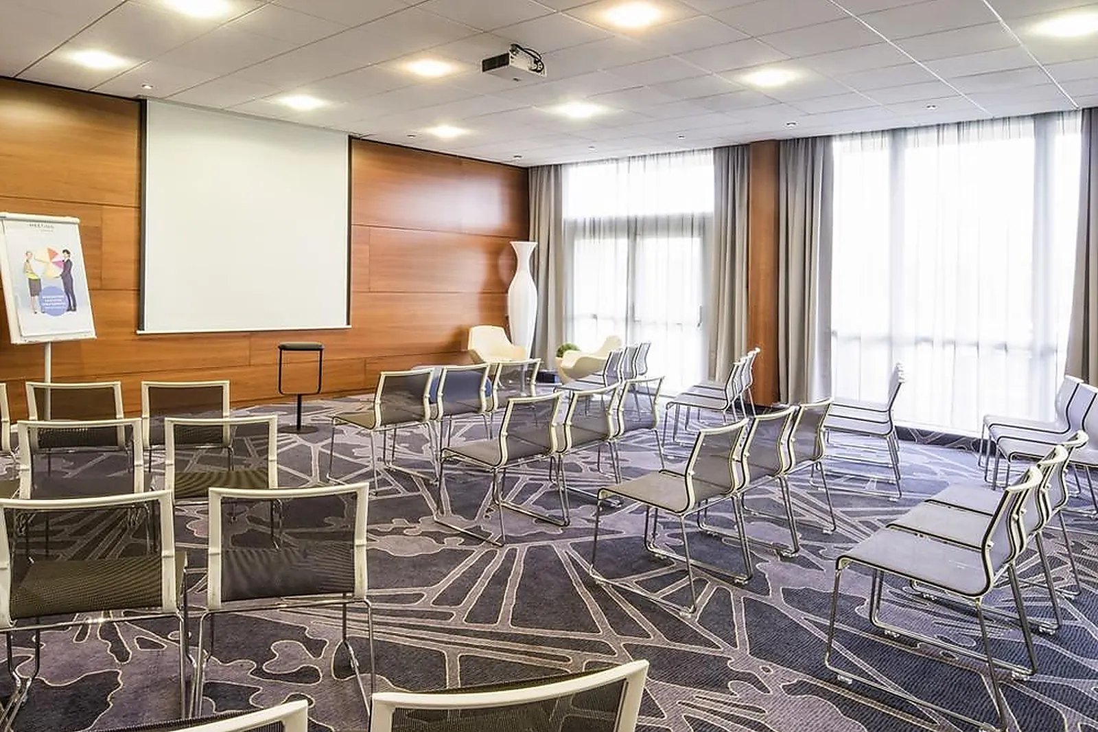 Lieux événementiels, NOVOTEL CHARTRES