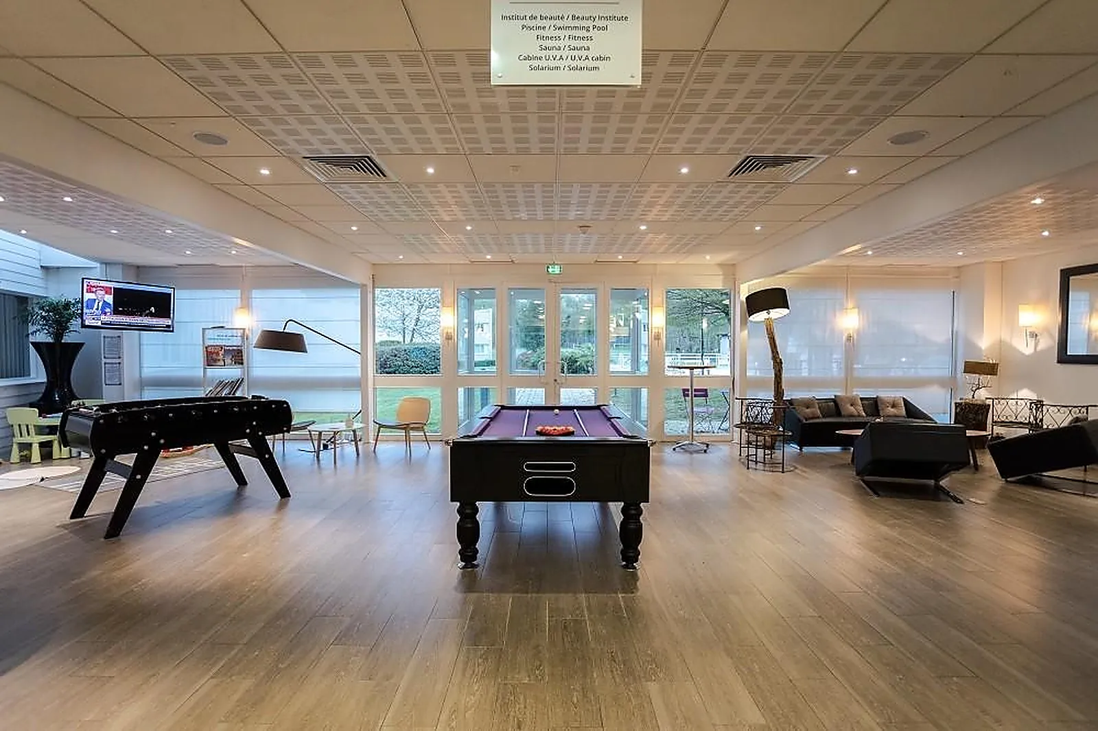 Lieux événementiels, NOVOTEL FONTAINEBLEAU URY