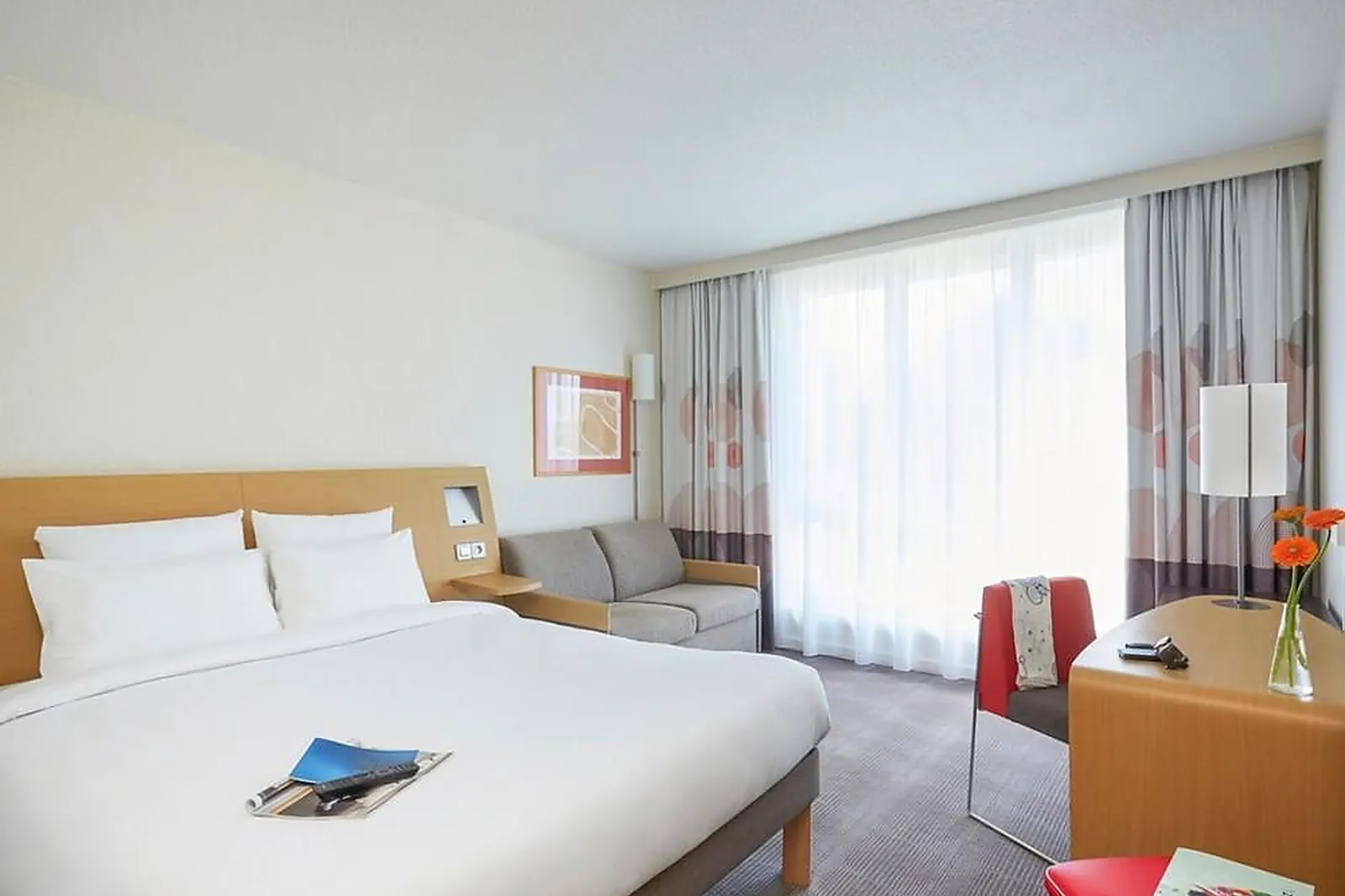 Lieux événementiels, NOVOTEL LENS NOYELLES