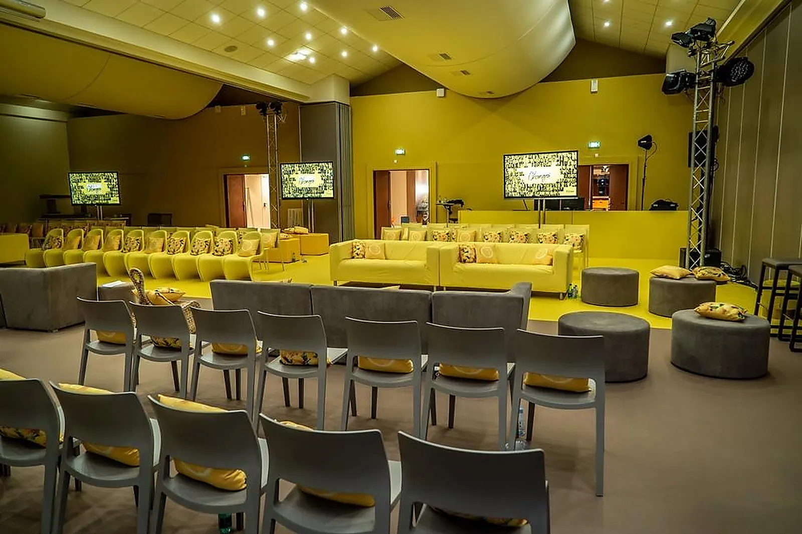 Lieux événementiels, NOVOTEL LYON BRON EUREXPO