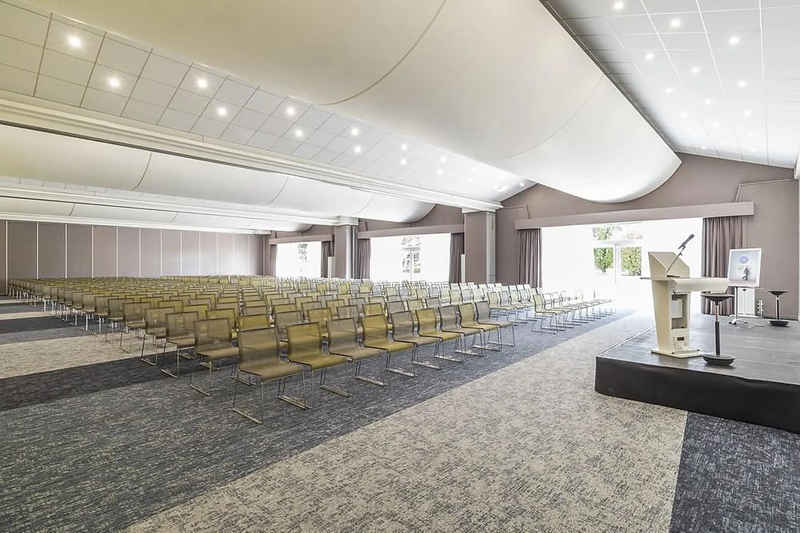 Lieux événementiels, NOVOTEL LYON BRON EUREXPO