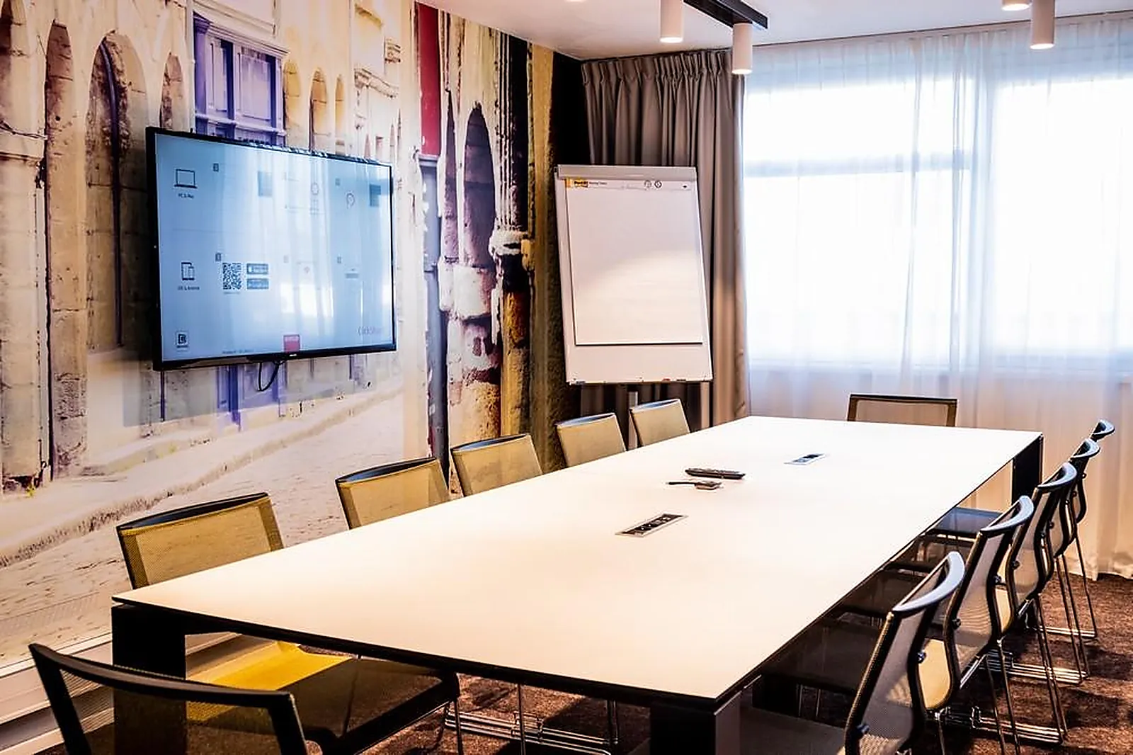 Lieux événementiels, NOVOTEL LYON BRON EUREXPO