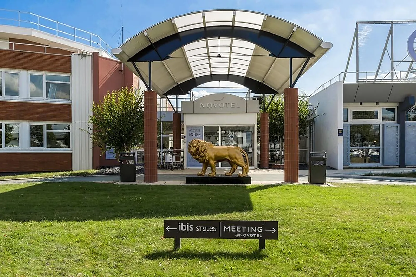 Lieux événementiels, NOVOTEL LYON BRON EUREXPO